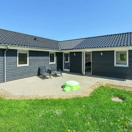 Tatil Evi Three-bedroom Holiday In 5 Ansager